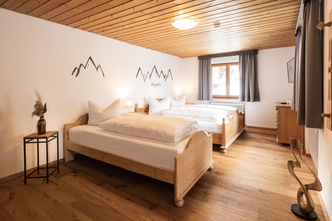 Landgasthof Augustiner Оберстдорф Екстериор снимка